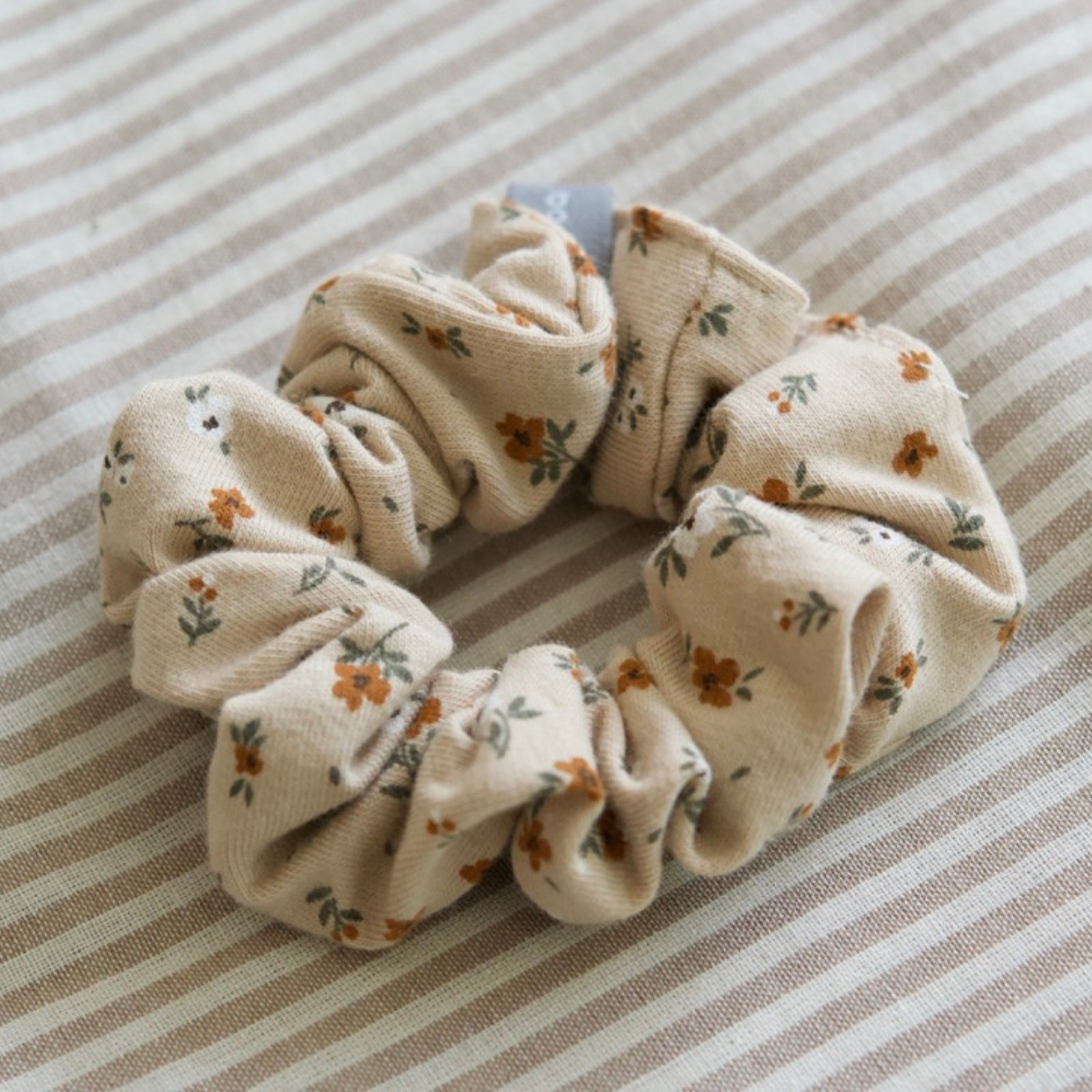 Chouchou élastique pour enfant | Beige à fleurs