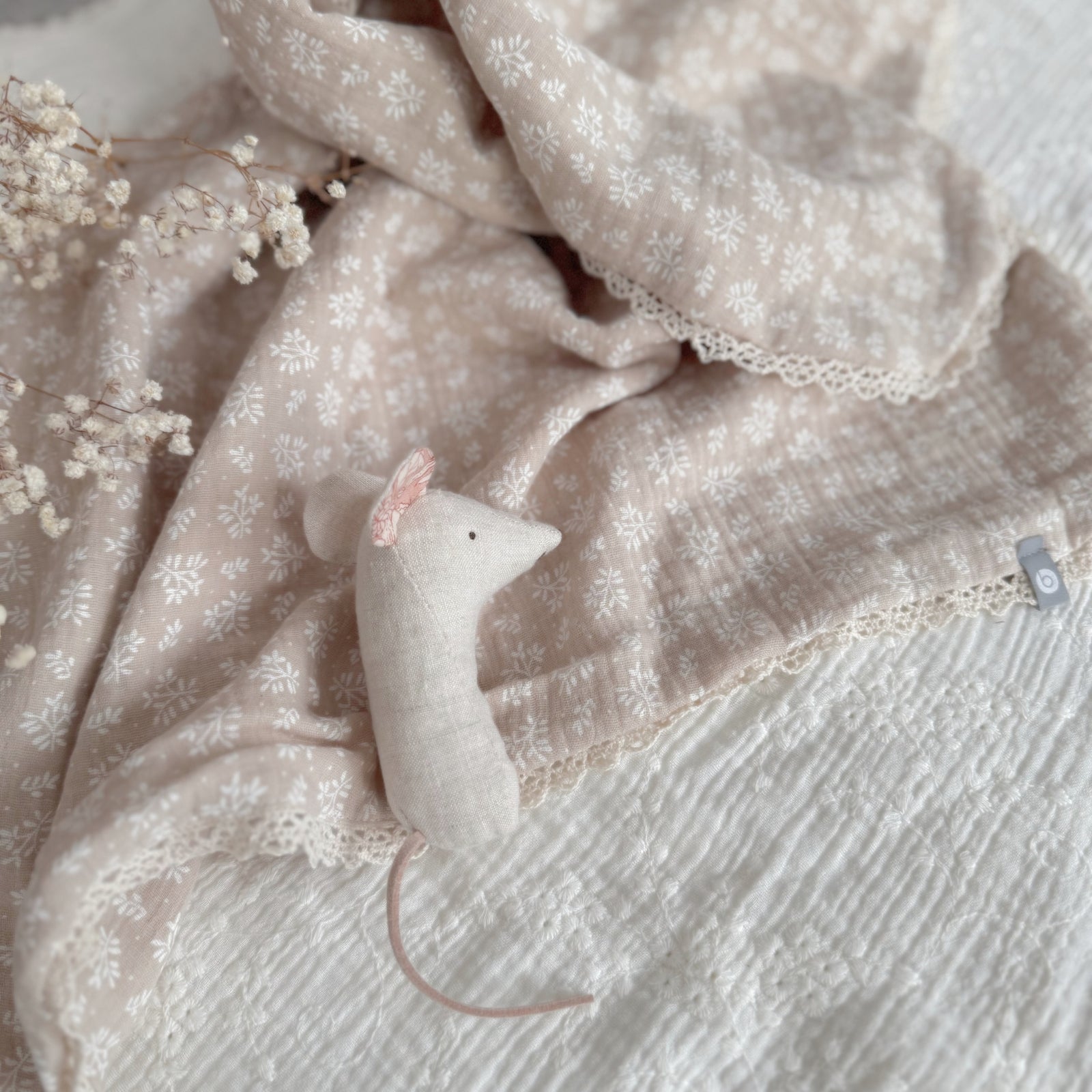 Coton Muslin Comforter | Beige & lace