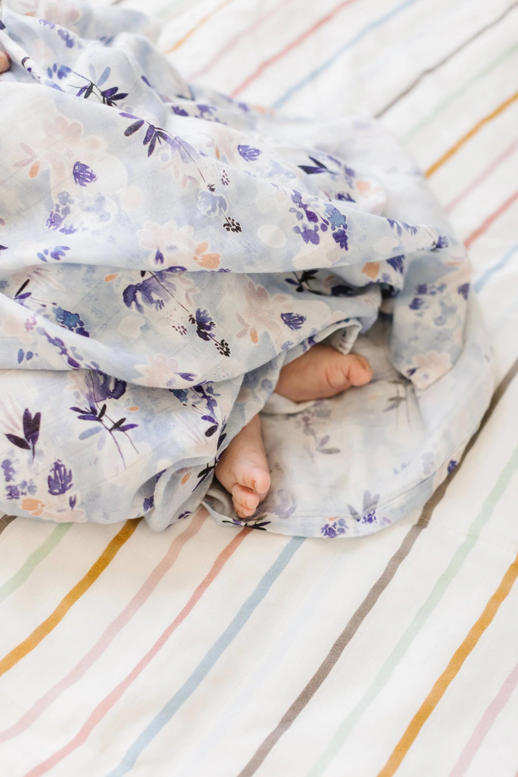 Bamboo & cotton muslin blanket | Ink Floral