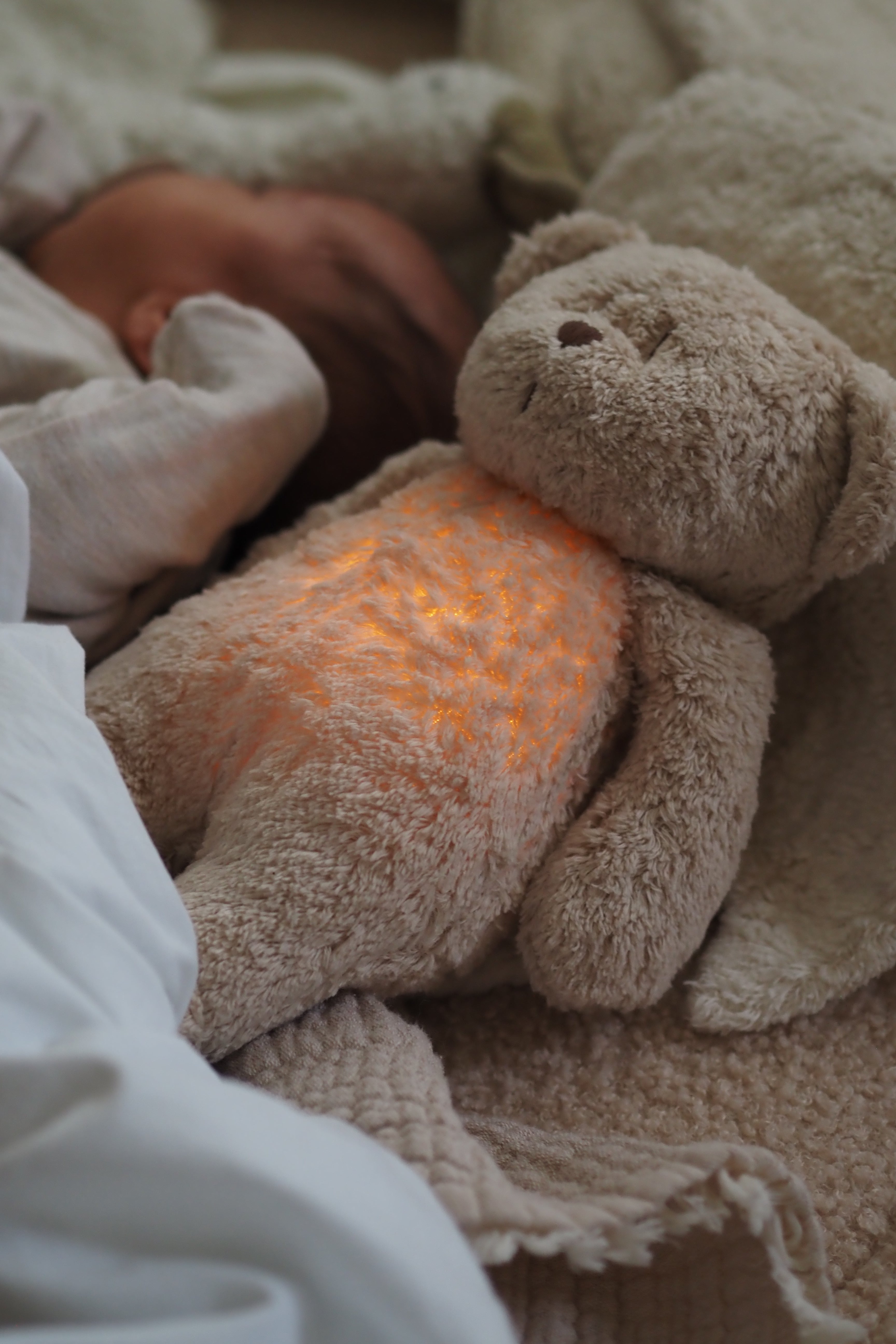 Moonie 2.0. | Baby Sleep Aid Plush with White Noise & Night Light | Cappuccino