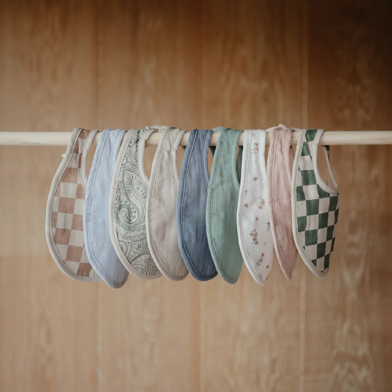 Muslin Bibs Set | Roman Green & Fog