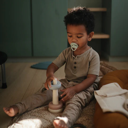 Daisy Natural Rubber Pacifier | Seafoam & Cream