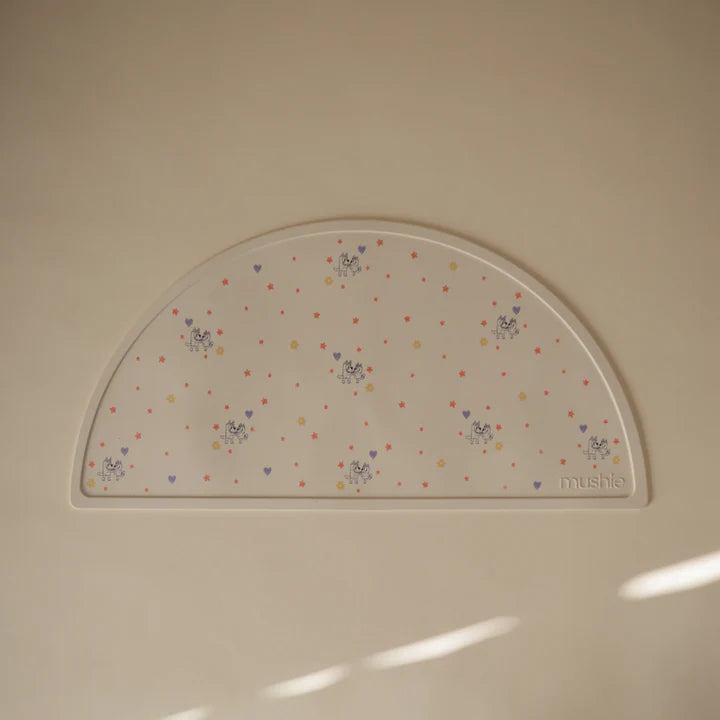 Napperon en silicone | Bluey x Mushie Ivoire