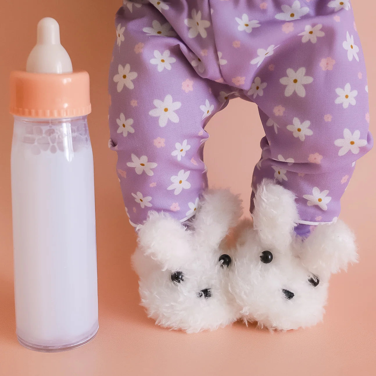 Ensemble sleepy time | Daisy | Pyjama, pantoufles, lait et hochet