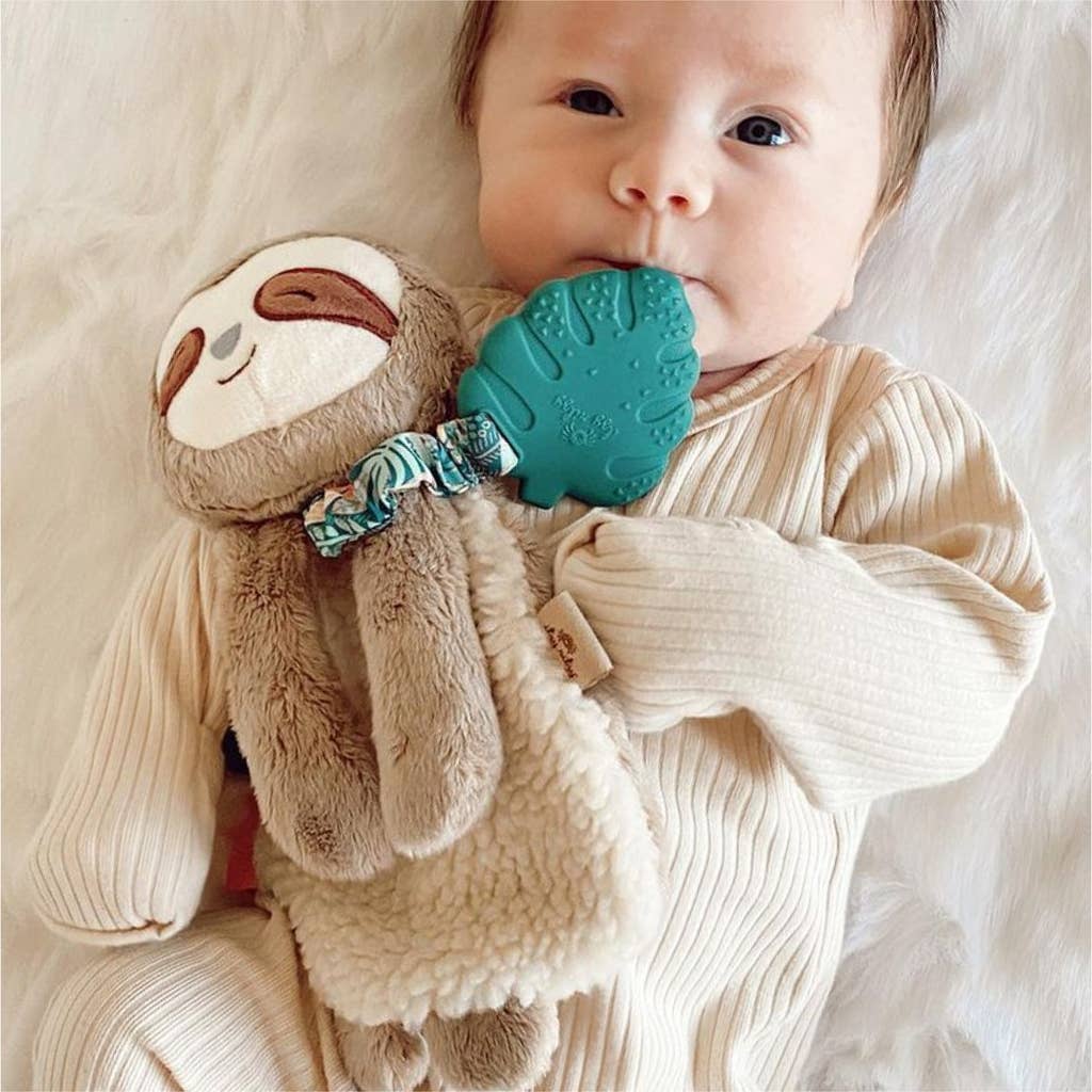 Peluche avec jouet de dentition | Itzy Friends Lovey™ Théo l'Ours