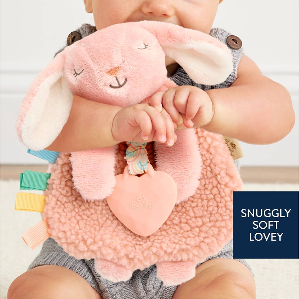 Peluche avec jouet de dentition | Itzy Friends Lovey™ Théo l'Ours
