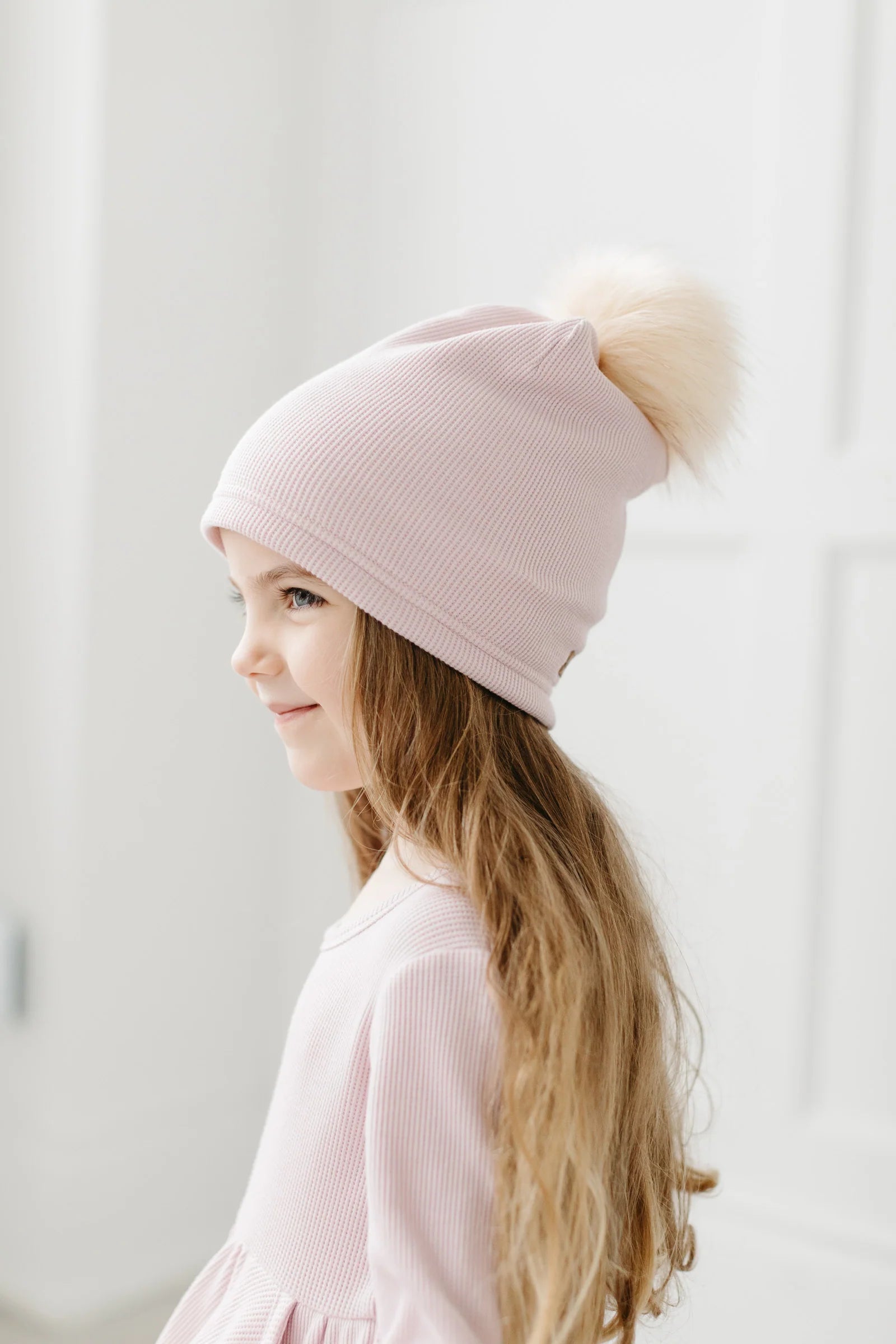 Chapeau gaufré à pompom | Vieux rose