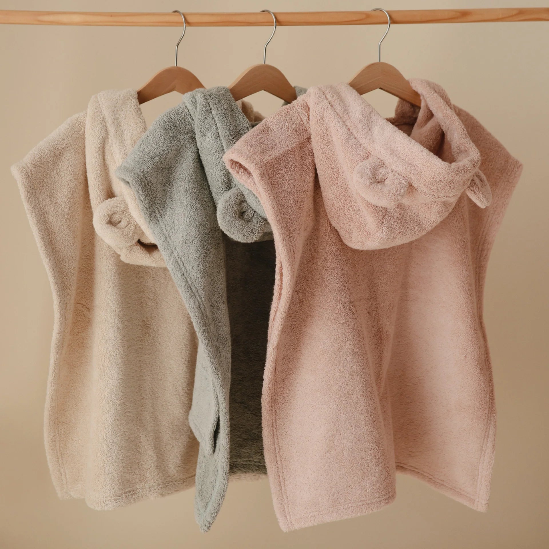 Bear poncho towel | Blush