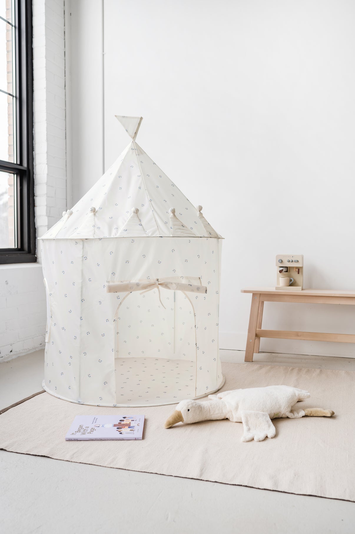 Recycled Fabric Play Tent | Blueberry Ivory