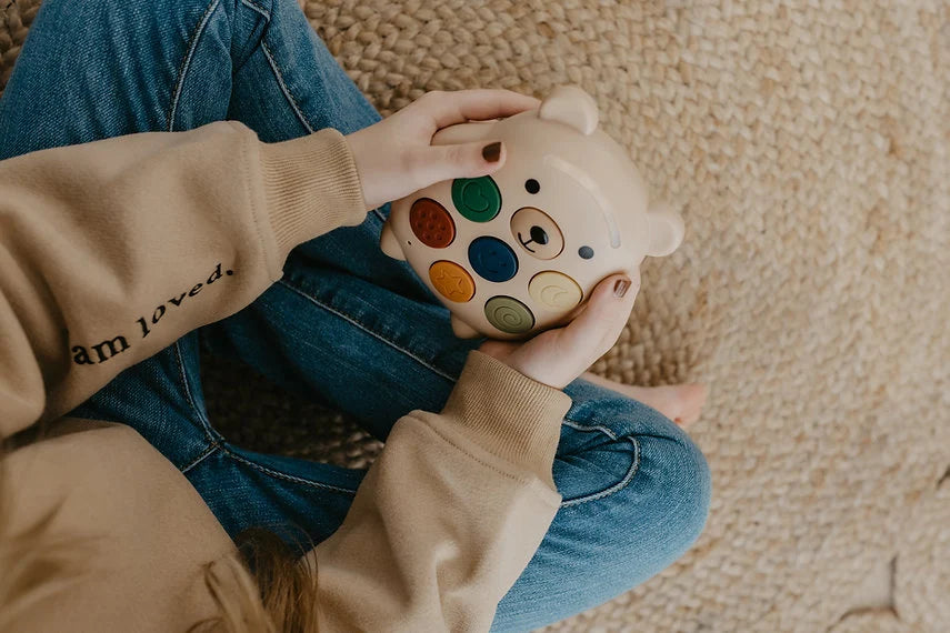 Screen-Free Calming Audio Toy | Feeliepod