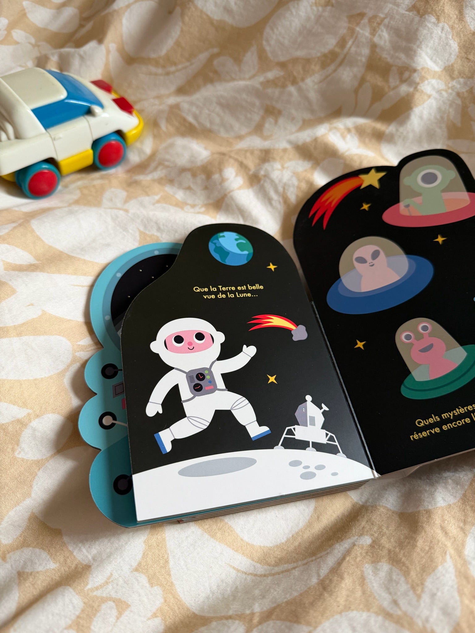 Livre imagier | L'espace