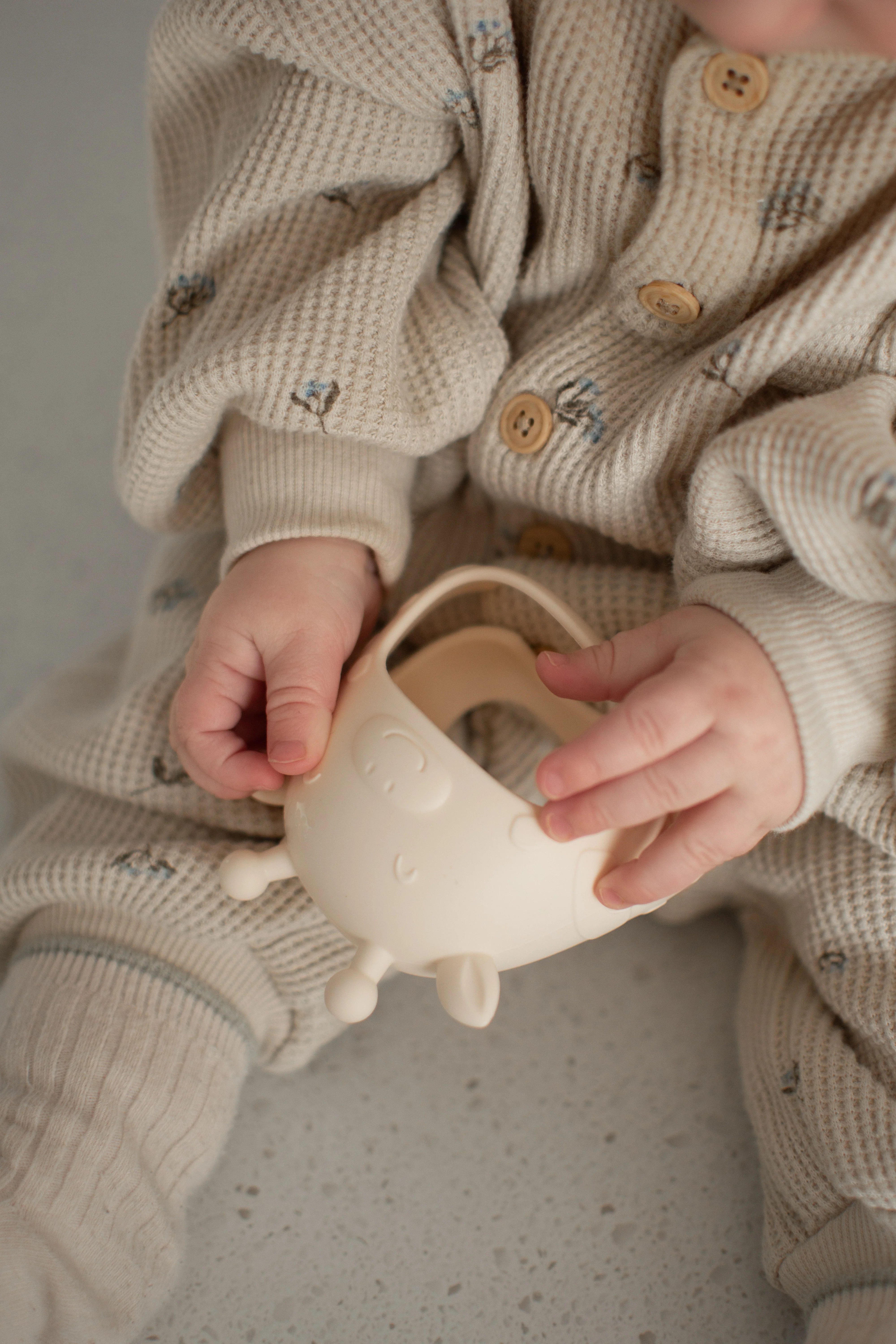 Baby Teething Mitten Silicone | Giraffe