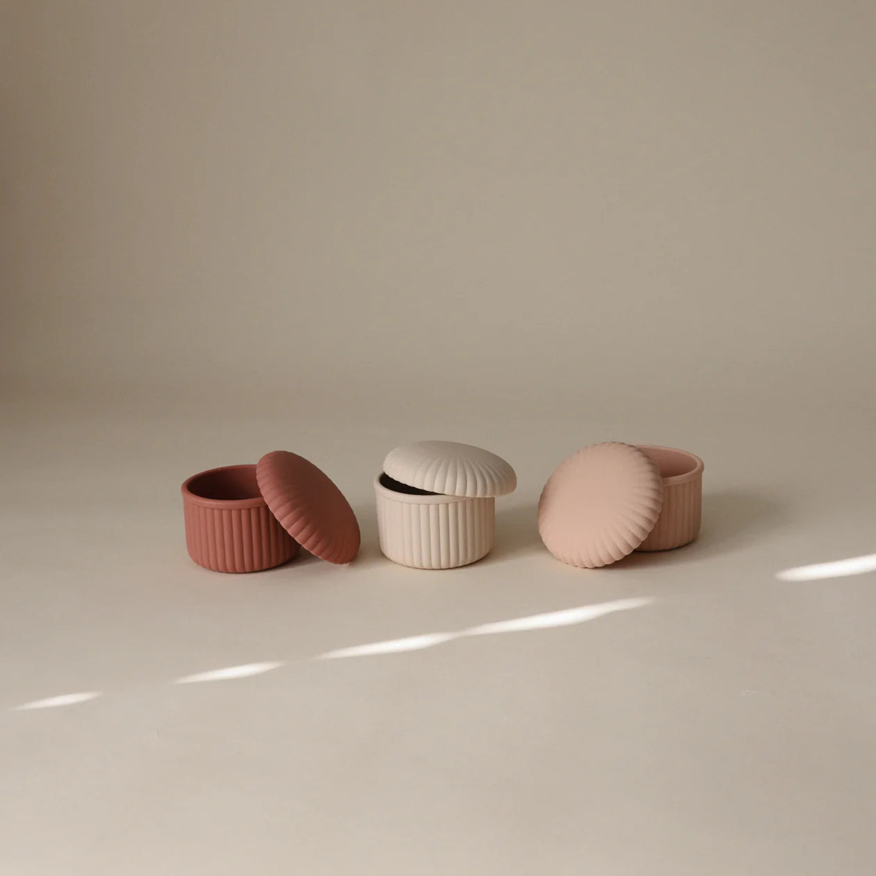 Silicone Baby Food Containers | Dusty rose, blush & shifting sand